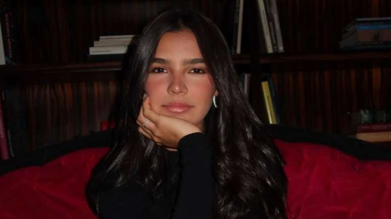 Duda Guerra se reúne com equipe especializada em gestão de carreira; influenciadora se envolveu em polêmica na última semana