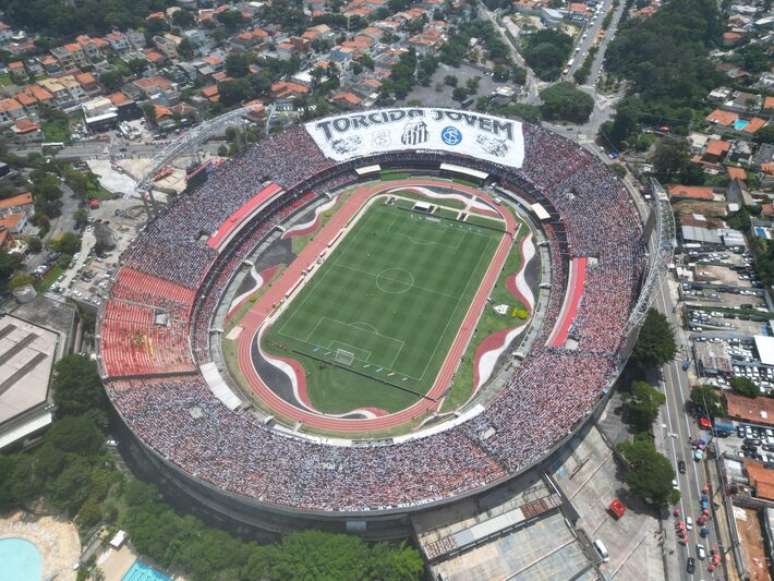 Santos registrou recorde de público no Paulistão de 2024 com partida no MorumBis.