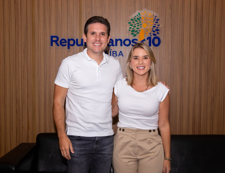 O presidente da C&acirc;mara dos Deputados Hugo Motta (Republicanos-PB) e a prefeita de Juazeirinho (PB) Anna Virginia Matias (Republicanos), em encontro em 2025 divulgado pela prefeita em rede social.