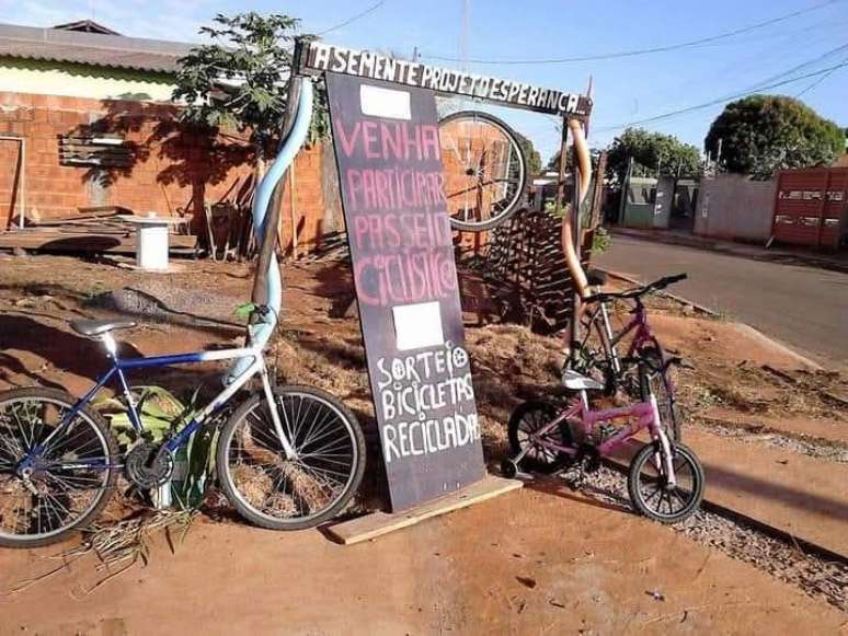 Frente da casa onde Valdemir mora e onde funciona A Semente – Projeto Esperança, na periferia de Campo Grande (MS).