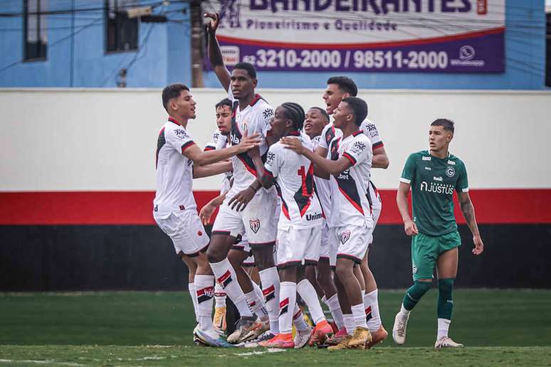 Atlético-GO chega empolgado em busca de uma reação na competição –