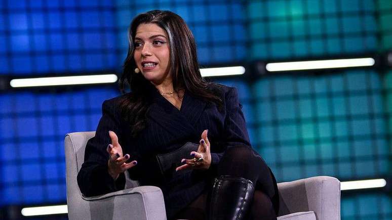 No Web Summit Rio, Sara Sabry falou sobre sua trajet&oacute;ria e experi&ecirc;ncia com pesquisa espacial