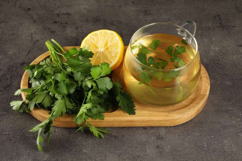 5 homemade tea to improve the health of the kidneys