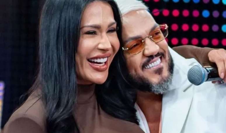 Nem o novo namoro de Belo, nem o tempo separados fizeram Gracyanne desistir: 'Quero voltar'.