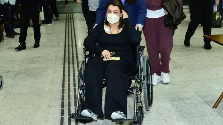 Preta Gil goes to the United States for a new cancer treatment