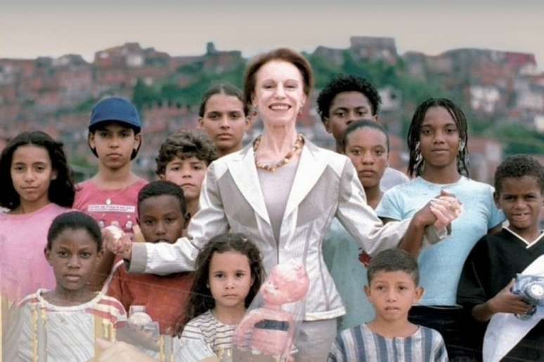 &ldquo;Quanto Vale ou &Eacute; Por Quilo?&rdquo; faz uma analogia entre o com&eacute;rcio de escravizados e a explora&ccedil;&atilde;o contempor&acirc;nea da mis&eacute;ria 