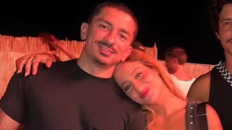 A atriz foi clicada com Renan Machado em show de Lady Gaga no Rio