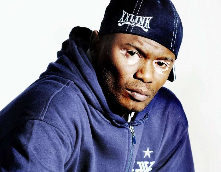 Rappin'Hood virou maçom há um ano. Tem aprendido com “irmãos pretos sem interferência de ninguém”.