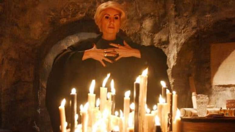 Cena de Eterna Magia