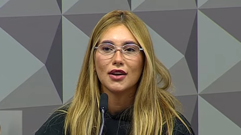 Look polêmico que Virginia usou na CPI