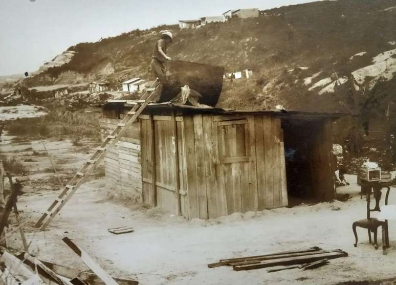 Favela São Rafael em 1976. Aqui nasceram os irmãos músicos e foram criados por uma obstinada e religiosa mãe-solo.