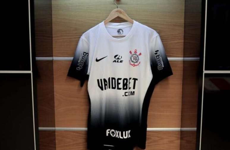 Rodrigo Coca/Agência Corinthians - Legenda: Parceria entre Corinthians e VaideBet é investigada pela polícia