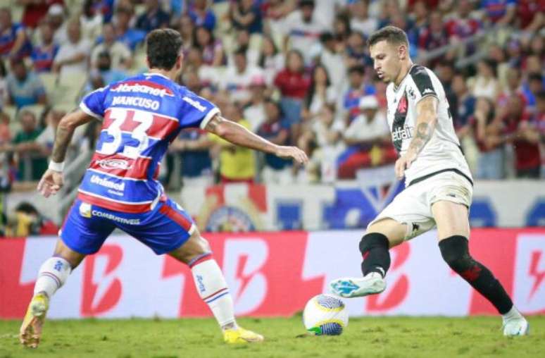 Fernando Diniz estreou com derrota no comando do Vasco diante do Lanús –