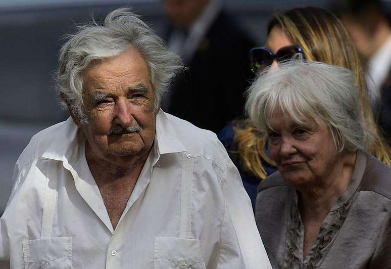 Mujica e a esposa viveram juntos desde que foram soltos da pris&atilde;o, em 1985