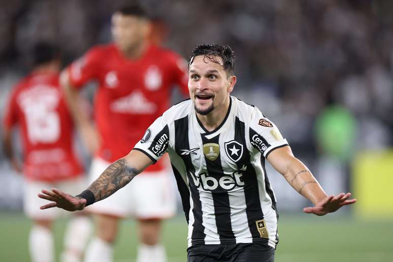 Decisive, Arthur praises Botafogo’s performance: “He didn’t give up at any time” Decisive, Arthur praises Botafogo’s performance: “He didn’t give up at any time”