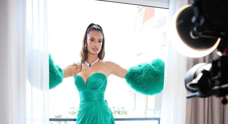 Alessandra Ambrosio 