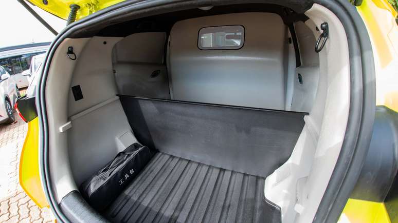 Novo BYD Dolphin Mini dos Correios