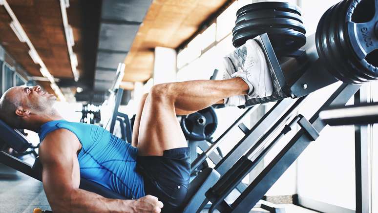 É certo dividir o treino de perna? Personal trainer responde