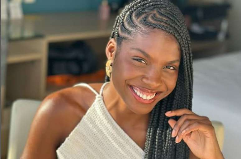 Ivana Souza ficou sem enxergar por 7 dias após uso de pomada para cabelo