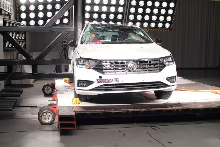 Volkswagen Jetta obteve cinco estrelas no crash test do Latin NCAP