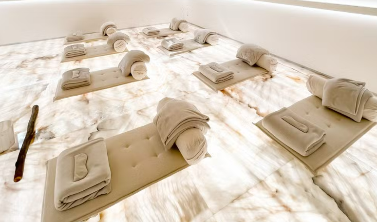 Ambiente intimista para a pr&aacute;tica do banho de som