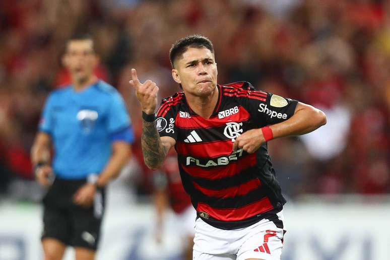 Luiz Araújo fez gol e deu assistência na vitória sobre a LDU –