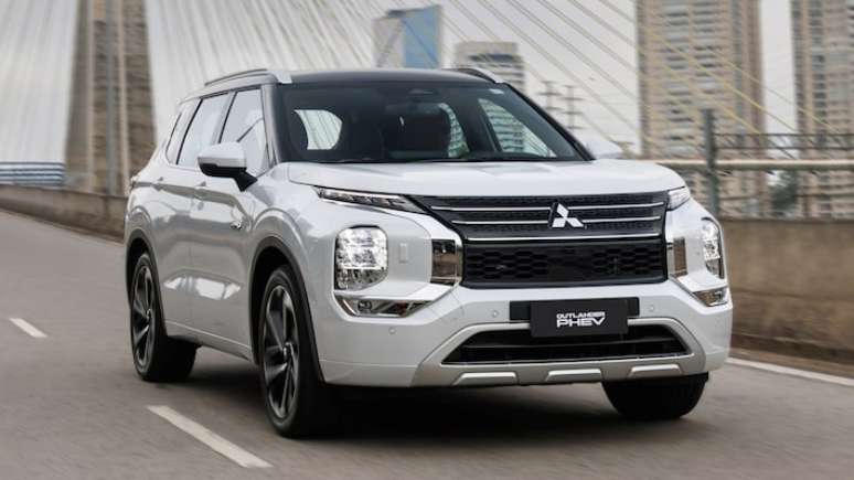 Novo Mitsubishi Outlander PHEV agora é SUV de 7 lugares híbrido recarregável e com foco em clientes premium