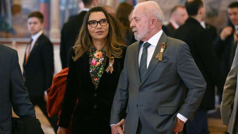 Janja se manifesta sobre temas polêmicos e é vista no Palácio do Planalto como alguém com relativa influência política no governo