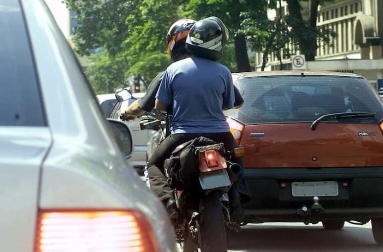 Mototáxi volta a ficar proibido na cidade de SP.