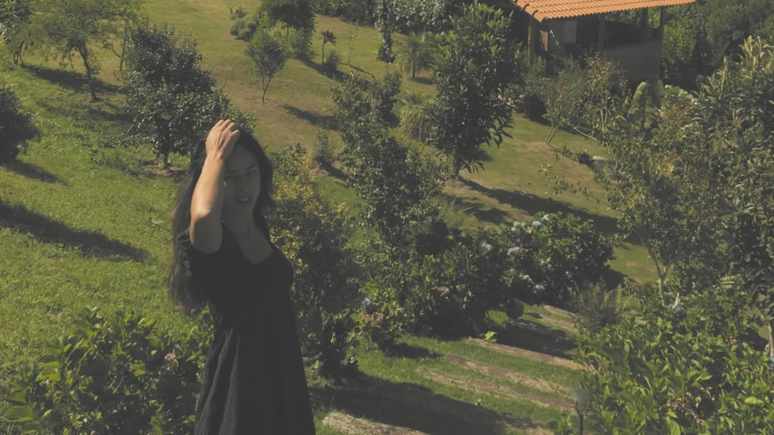 Look, how the place where Bruno Gissoni and Yanna Lavigne live with their daughters are living