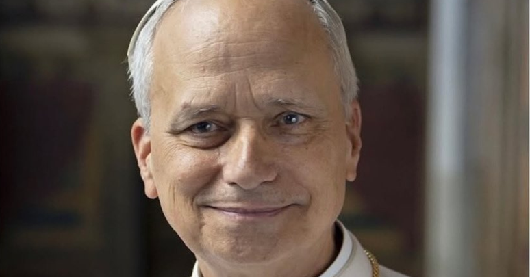 Vaticano divulga 1ª foto oficial do papa Leão XIV.