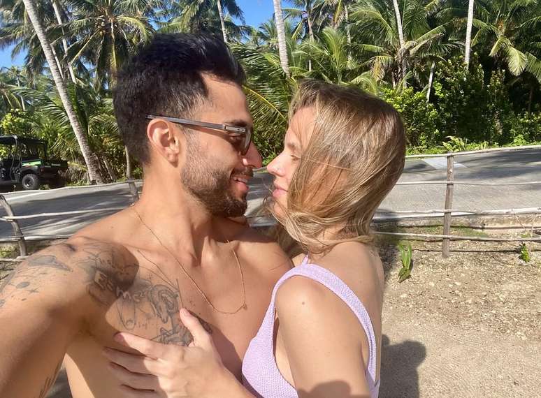 Daniela Carvalho e seu namorado, Juan