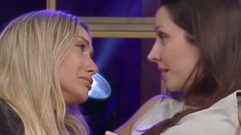Talira e Carol no 'Power Couple'
