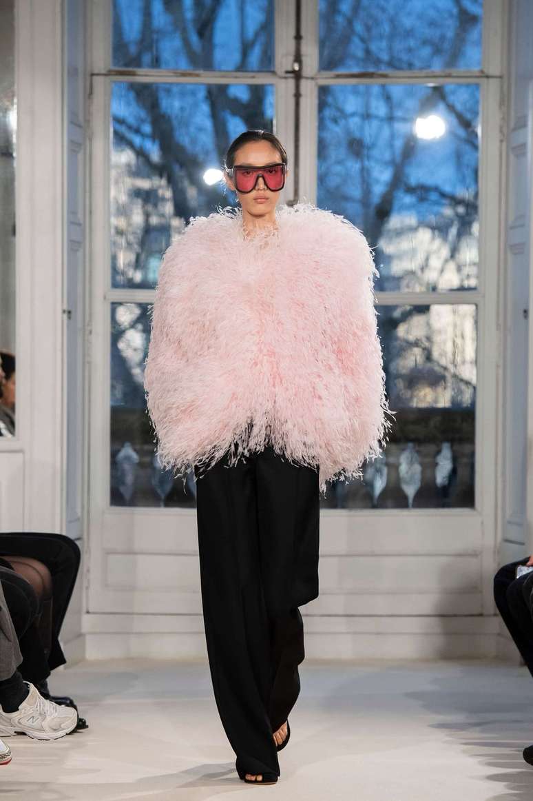 Alexandre Vauthier Parade at high cost Alexandre Vauthier Parade at high cost