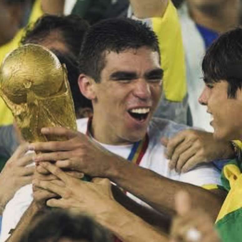Lucio ganó el equipo nacional en la Copa del Mundo