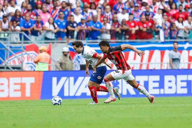 Bahia e Vitória fizeram uma partida animada na Arena Fonte Nova – Fotos: Rafael Rodrigues/EC Bahia