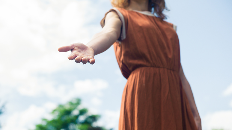Are you usually kind to strangers? Find out what experts on habit say