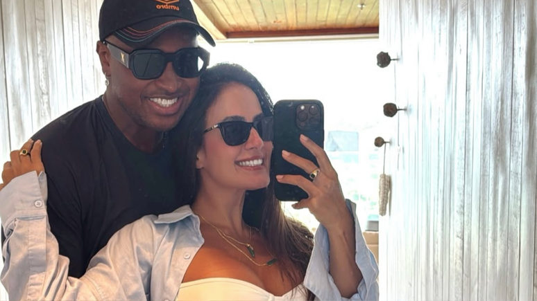 Thiaguinho e Carol Peixinho escolheram casal famoso para padrinhos