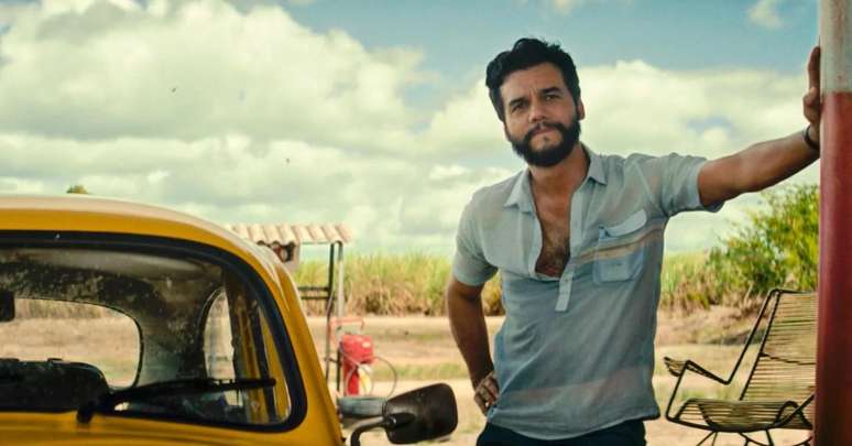 Wagner Moura e o Fusca 1972 usado no longa 