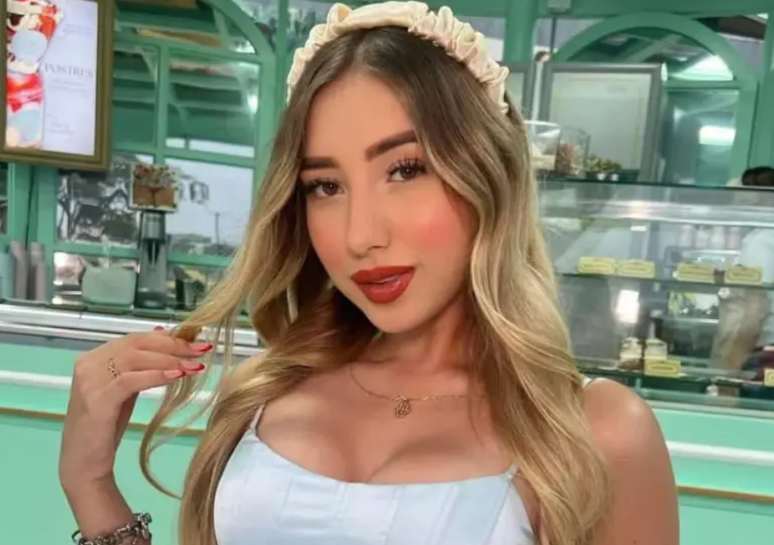 A influenciadora colombiana María José Estupiñan, 22, foi morta a tiros dentro de casa por um falso entregador
