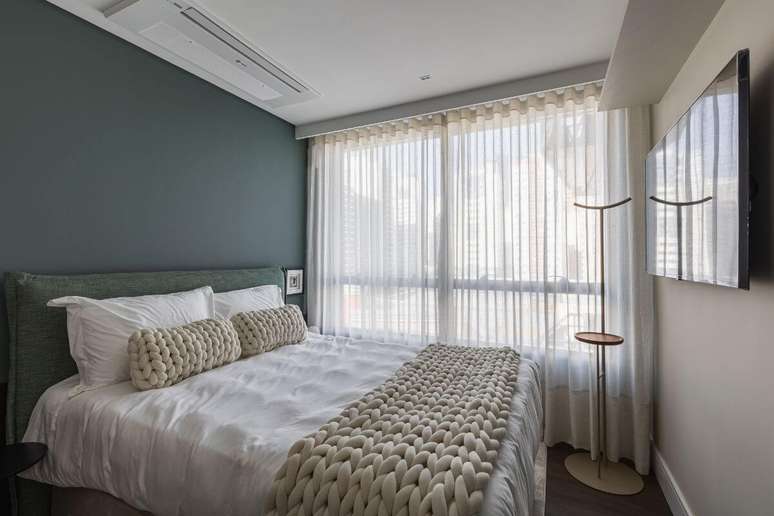 A tendência bedscaping propõe transformar o quarto em um verdadeiro santuário de autocuidado Projeto: GT Building |