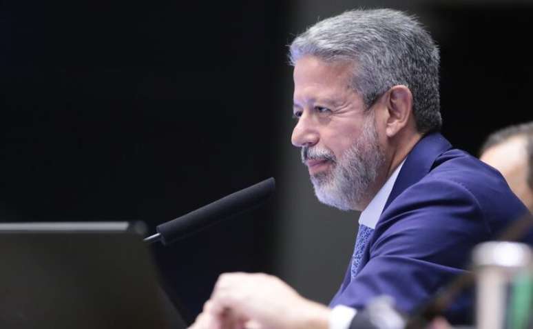 Lira reclamou que prazo legal de 30 dias para resposta já está findando e os números ainda não foram repassados ao Congresso
