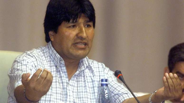O ex-presidente Evo Morales foi excluído da eleição presidencial marcada para agosto na Bolívia, pois sua candidatura não pôde ser registrada, anunciou o Tribunal Superior Eleitoral (TSE) na terça-feira, 20 de maio de 2025.