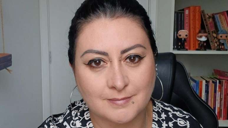 'Quando falamos de reborn, estamos falando de um cuidado fantasioso e isso toca na ferida do nosso desamparo estrutural', diz psicanalista