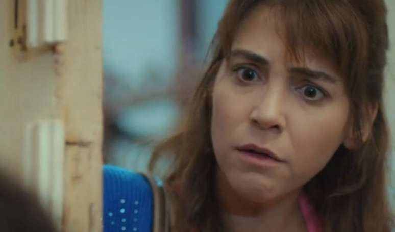 Ceyda perde a paciência com nova briga de Fazilet e Raif na novela 'Força de Mulher', capítulo de terça-feira 20 de maio de 2025.