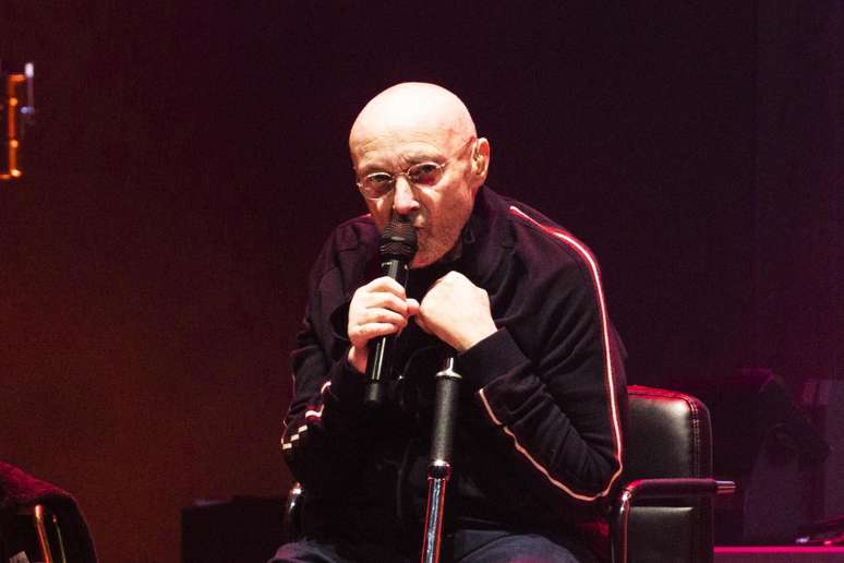 Phil Collins enfrenta problemas de saúde e decidiu se aposentar dos palcos