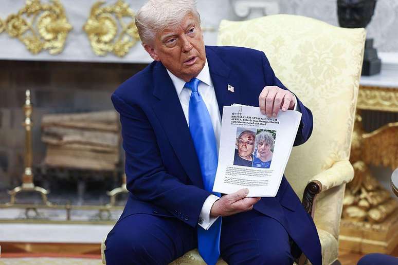Segundo Trump, pessoas brancas estariam deixando a África do Sul por insegurança