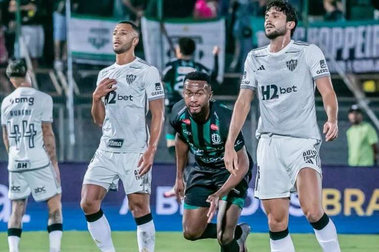 Na ida, duelo que aconteceu no interior do Paran&aacute; terminou empatado em 2 a 2 &ndash;