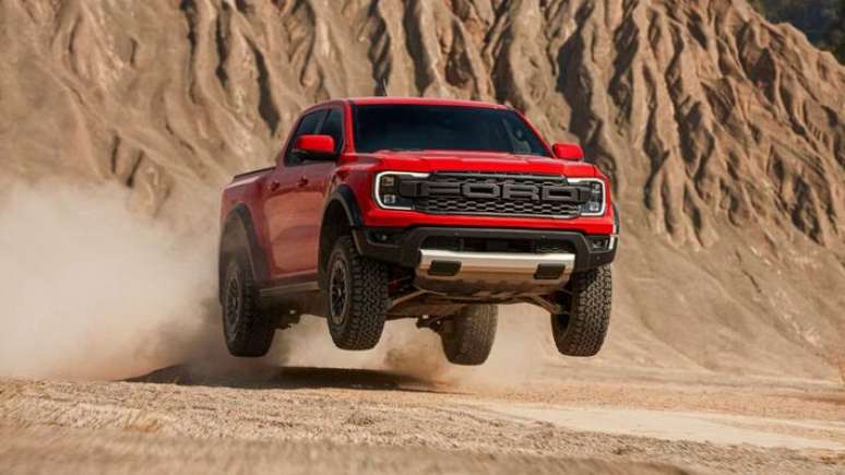Ranger Raptor tem motor V6 biturbo de quase 400 cv e faz 0-100 km/h em 5,8 s