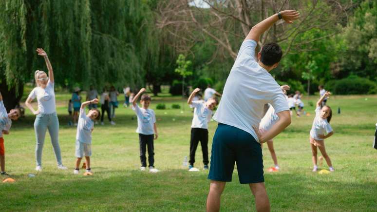 Deseja levar uma vida mais saudável? Confira uma lista de exercícios físicos de baixo impacto para adicionar na rotina